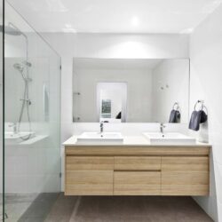 0Q2A0332 1 250x250 - Home 53