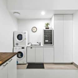 0Q2A0337 1 250x250 - Home 53