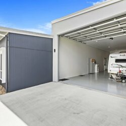 0Z8A9785 1 250x250 - Home 90