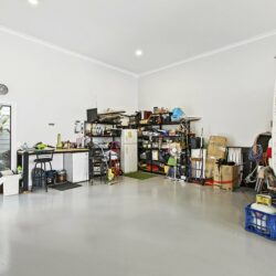 0Z8A9793 1 250x250 - Home 90