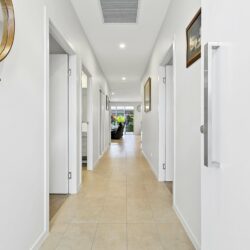 0Z8A9796 1 250x250 - Home 90