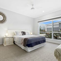 0Z8A9813 1 250x250 - Home 90