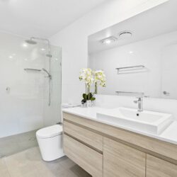 0Z8A9819 1 250x250 - Home 90