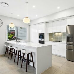 0Z8A9859 1 250x250 - Home 90