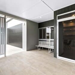 0Q2A4317 1 250x250 - Home 215