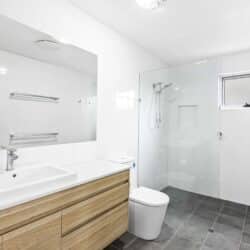 0Q2A4417 1 250x250 - Home 162