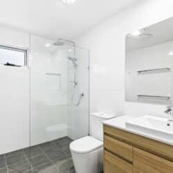 0Q2A4433 1 250x250 - Home 162