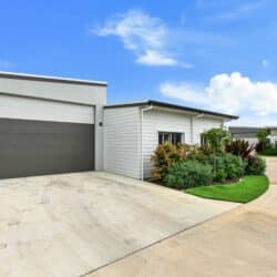 0Q2A8662 1 250x250 - Home 237