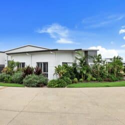 0Q2A8665 1 250x250 - Home 237