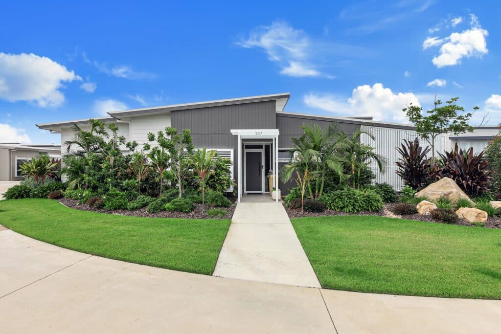 0Q2A8668 1 1024x683 - Home 2