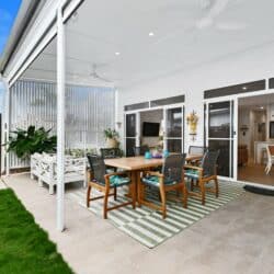 0Q2A8722 1 250x250 - Home 237