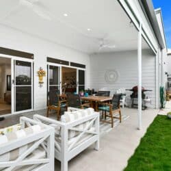 0Q2A8730 1 250x250 - Home 237