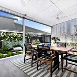 143A1940 1 250x250 - Home 237