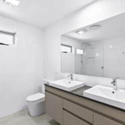 143A7796 1 250x250 - Lot 265