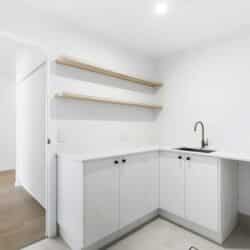 143A8423 1 250x250 - Lot 278