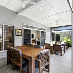143A0285 1 250x250 - Home 199