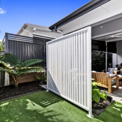 143A0290 1 250x250 - Home 199